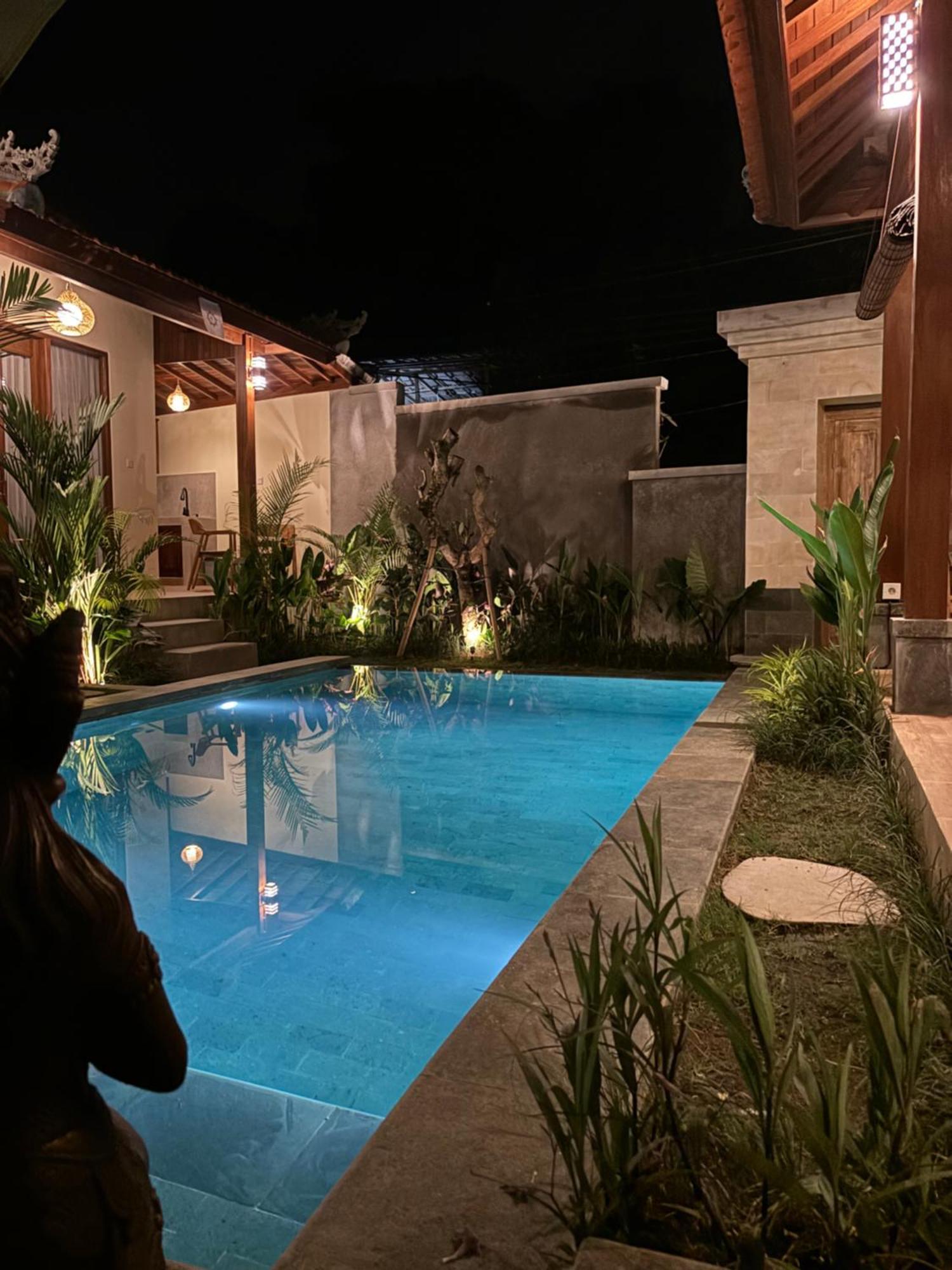 Cempaka Kembar Guest House Ubud  Exterior photo