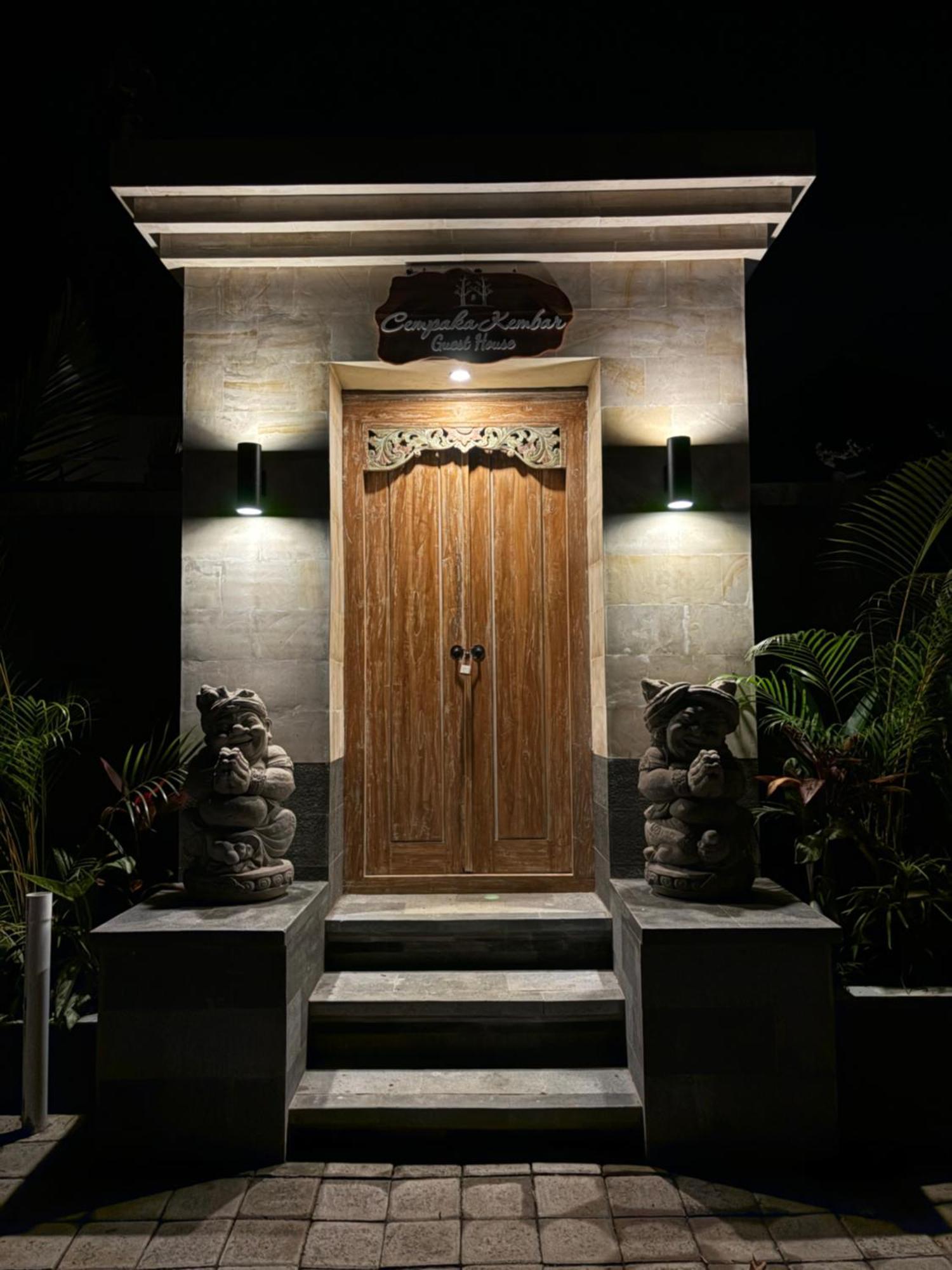 Cempaka Kembar Guest House Ubud  Exterior photo