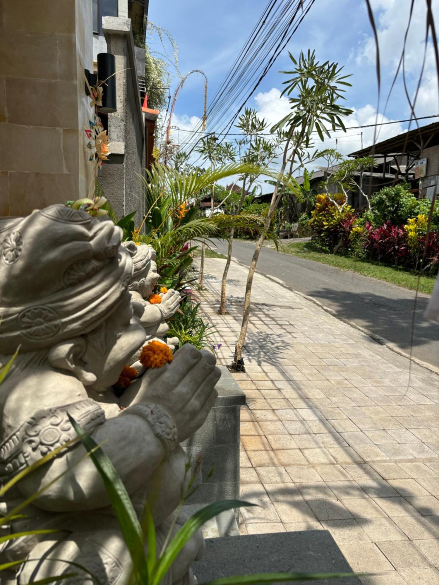 Cempaka Kembar Guest House Ubud  Exterior photo